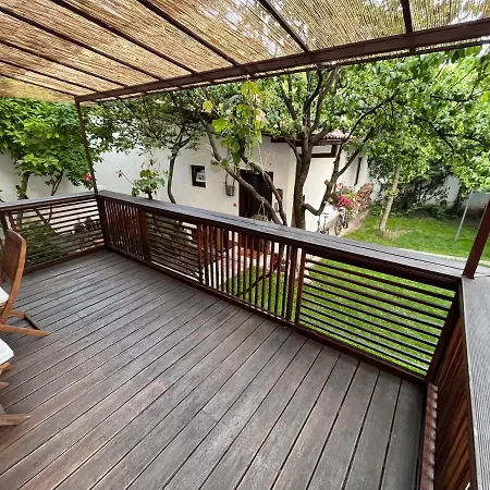 Music And Garden Apartmán *
