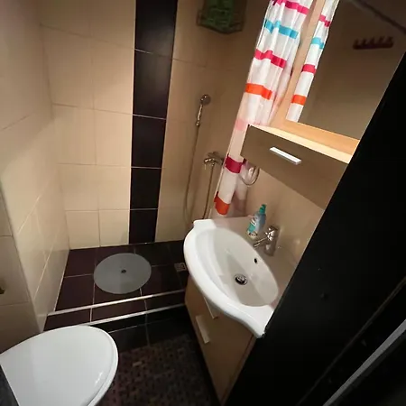 Free Parking Music And Garden *