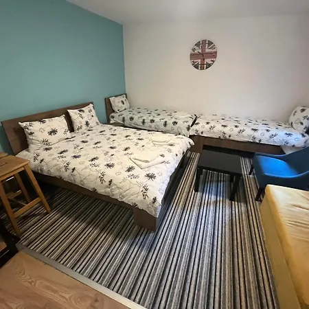 Free Parking Music And Garden *